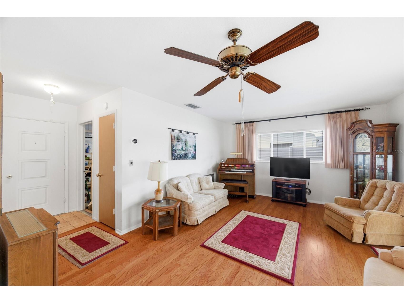 8566 108th Way Seminole FL 33772 TB8516147 image6