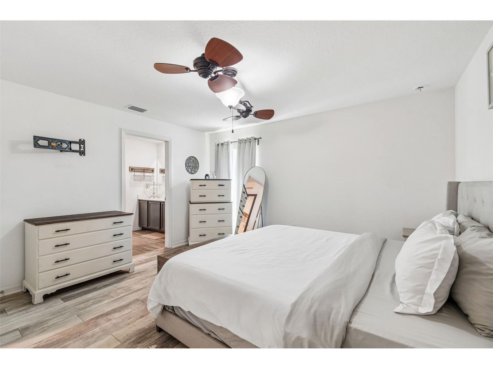 8567 Indian Laurel Lane Brooksville FL 34613 TB8512407 image25