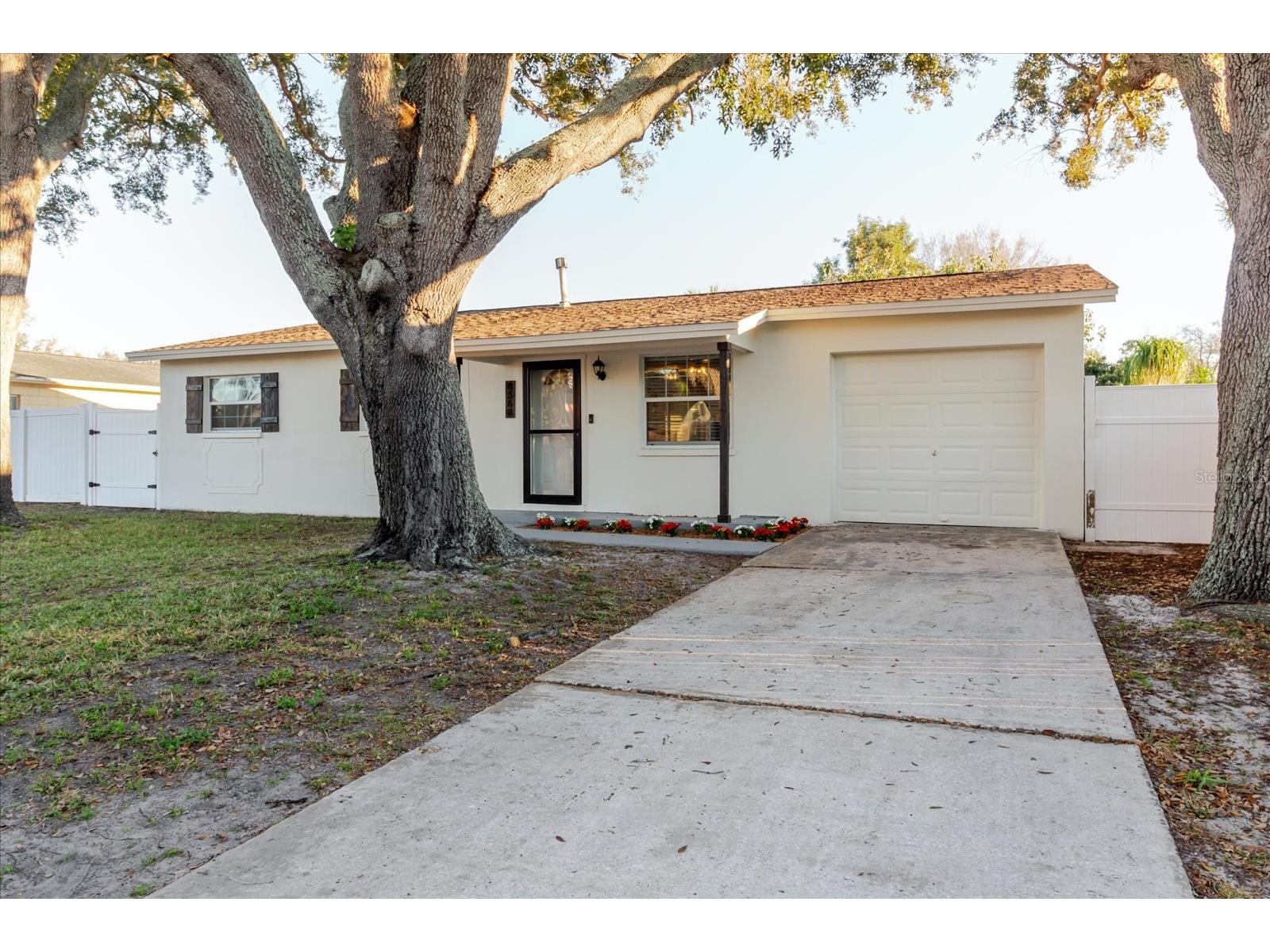 8568 95th Terrace Seminole FL 33777 TB8480159 image1