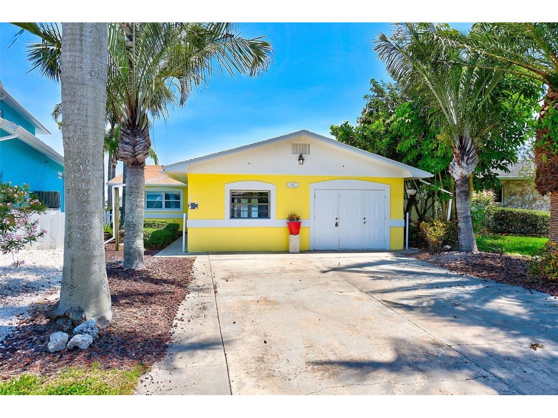 857 180th Avenue E Redington Shores FL 33708 - INTRACOASTAL WATERWAY U8210007 image1