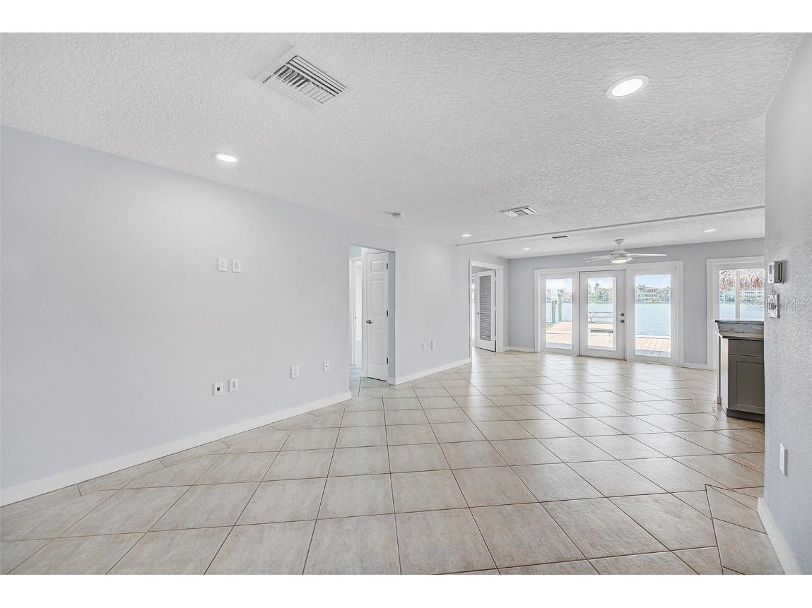857 180th Avenue E Redington Shores FL 33708 - INTRACOASTAL WATERWAY TB8451122 image5