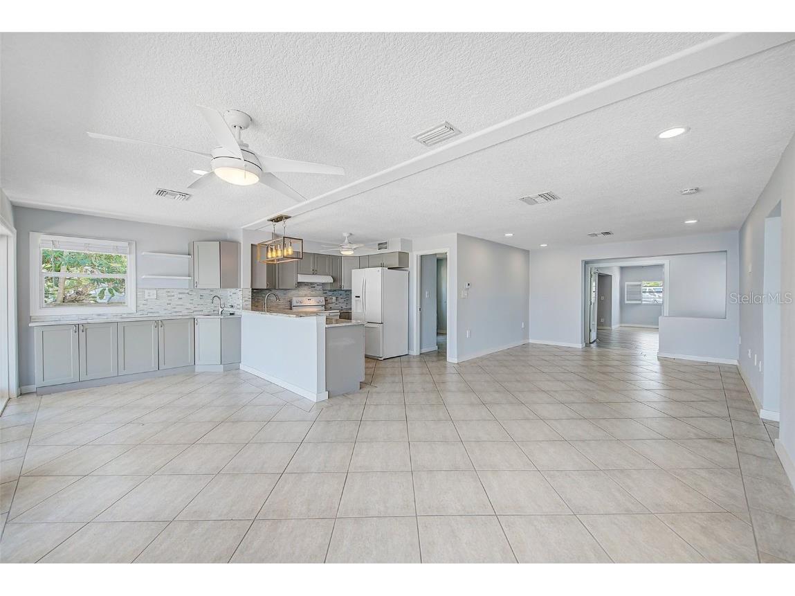 857 180th Avenue E Redington Shores FL 33708 - INTRACOASTAL WATERWAY TB8451122 image6