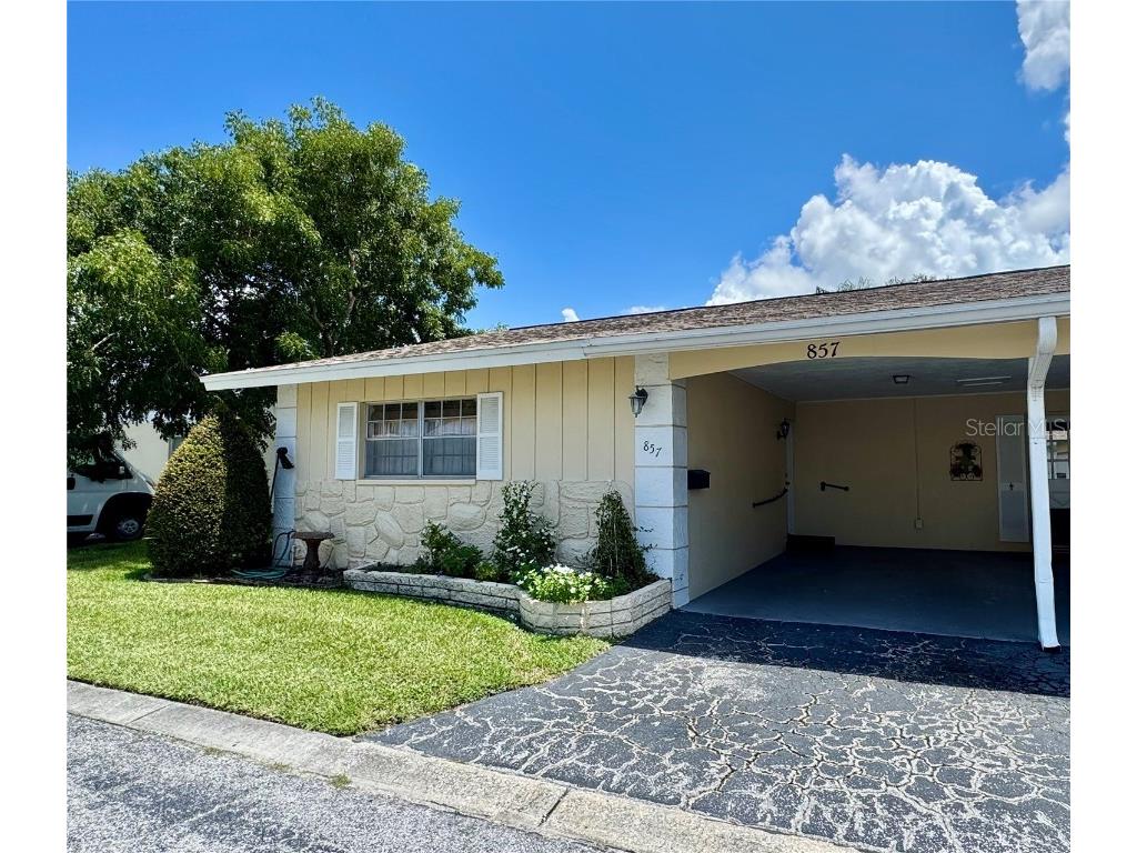 857 Cambridge Ct Dunedin FL 34698 TB8418285 image1