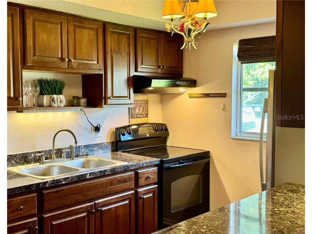 857 Cambridge Ct Dunedin FL 34698 TB8418285 image8