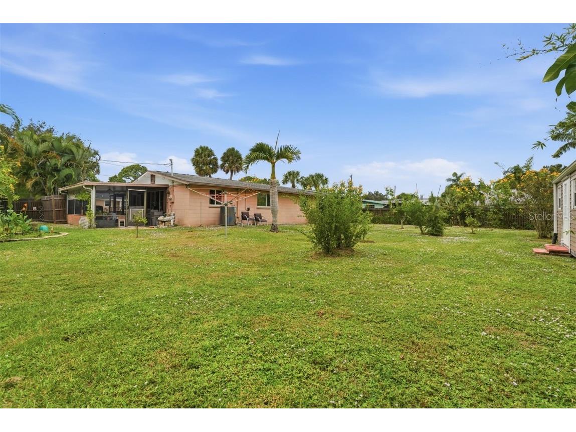 857 Palmetto Street Englewood FL 34223 A4670750 image32