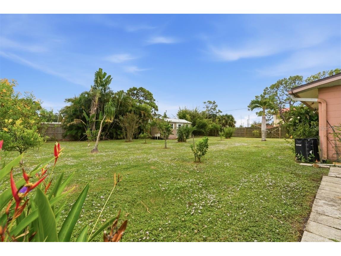 857 Palmetto Street Englewood FL 34223 A4670750 image37