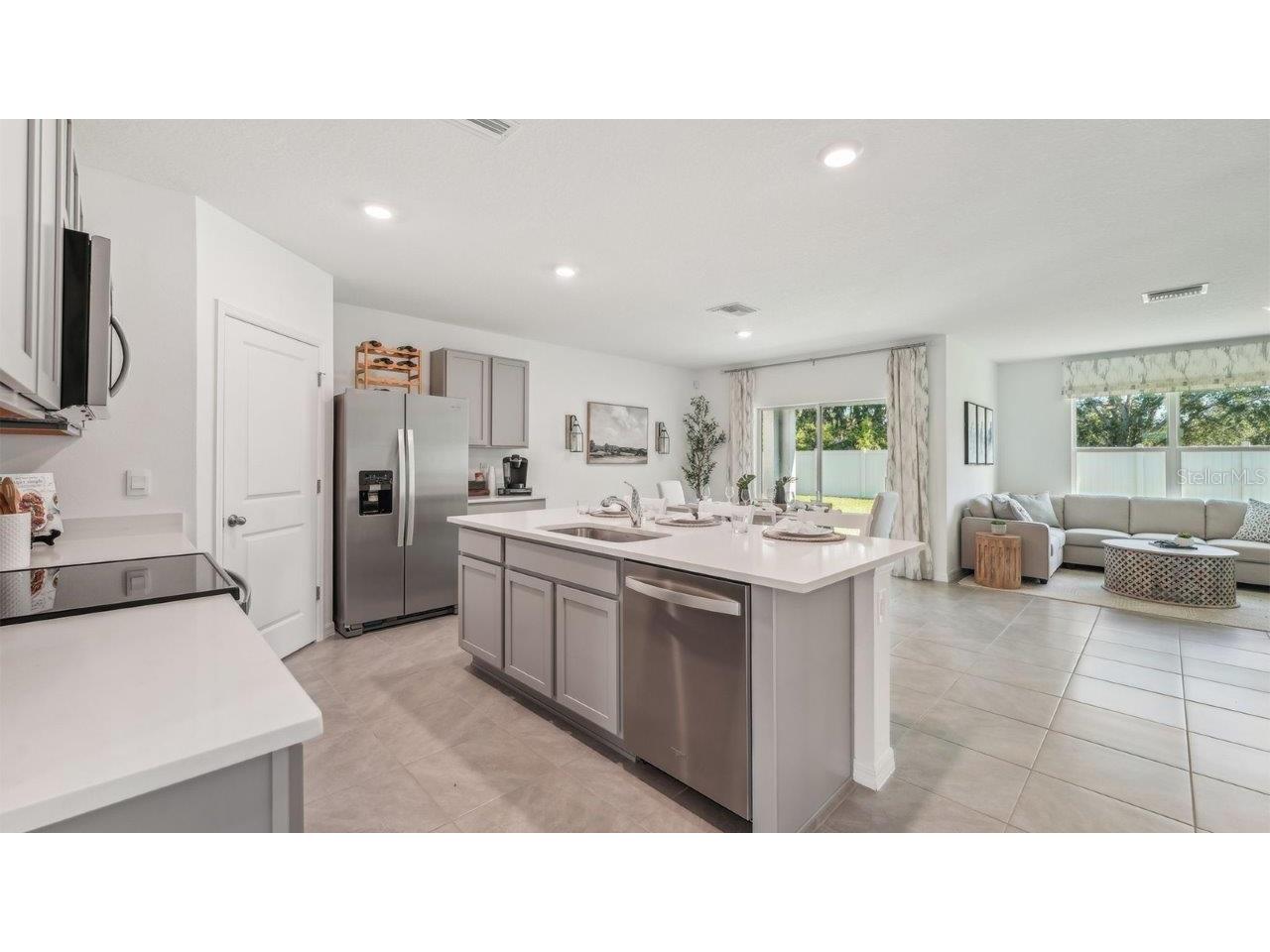 8570 Wheat Stone Drive Zephyrhills FL 33540 TB8453634 image3