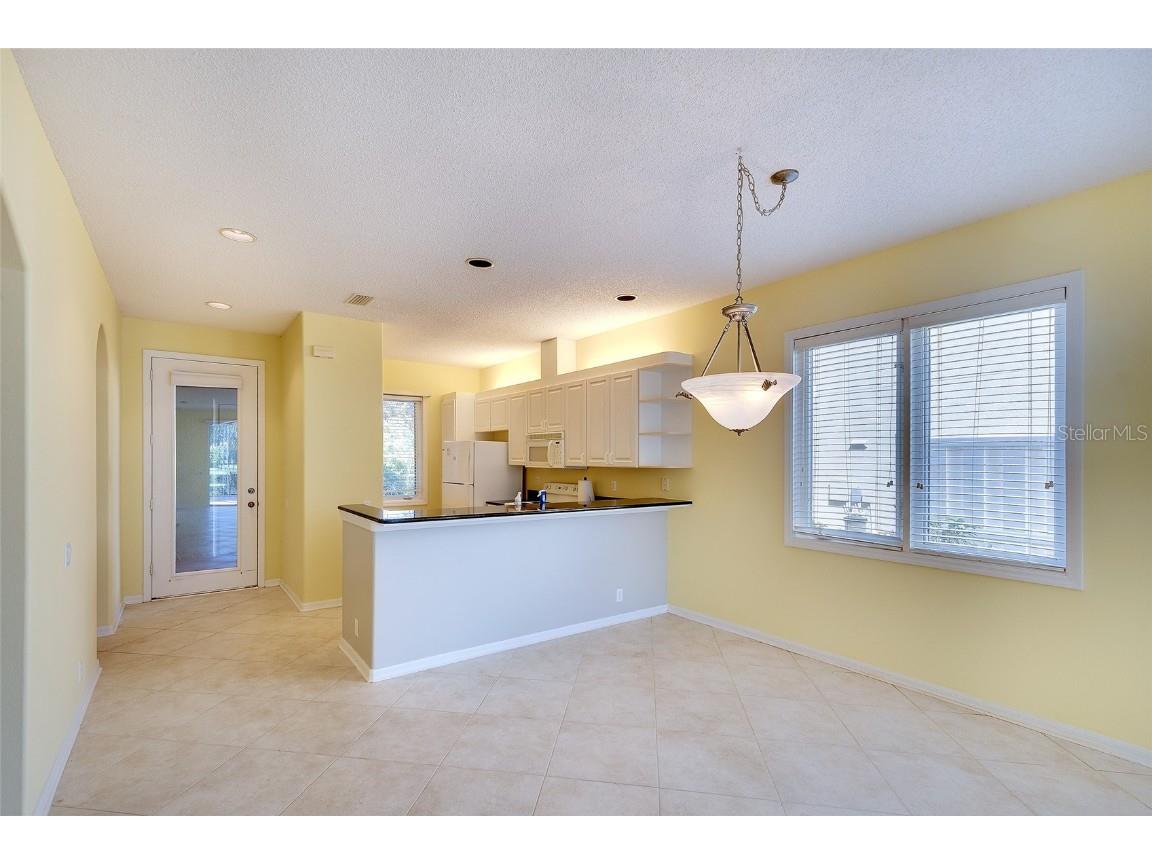 8575 54th Avenue Circle E. Circle E Bradenton FL 34211 A4670711 image10