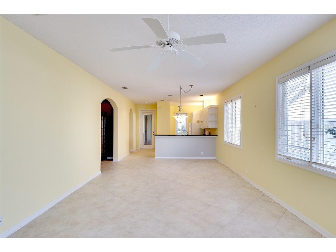 8575 54th Avenue Circle E. Circle E Bradenton FL 34211 A4670711 image11