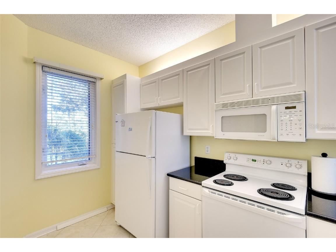 8575 54th Avenue Circle E. Circle E Bradenton FL 34211 A4670711 image13