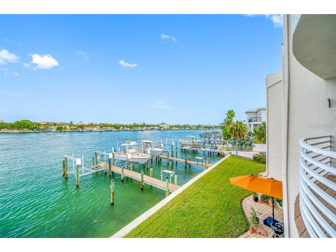 8575 Sunset Court Treasure Island FL 33706 - BLIND PASS WATERWAY TB8435164 image16