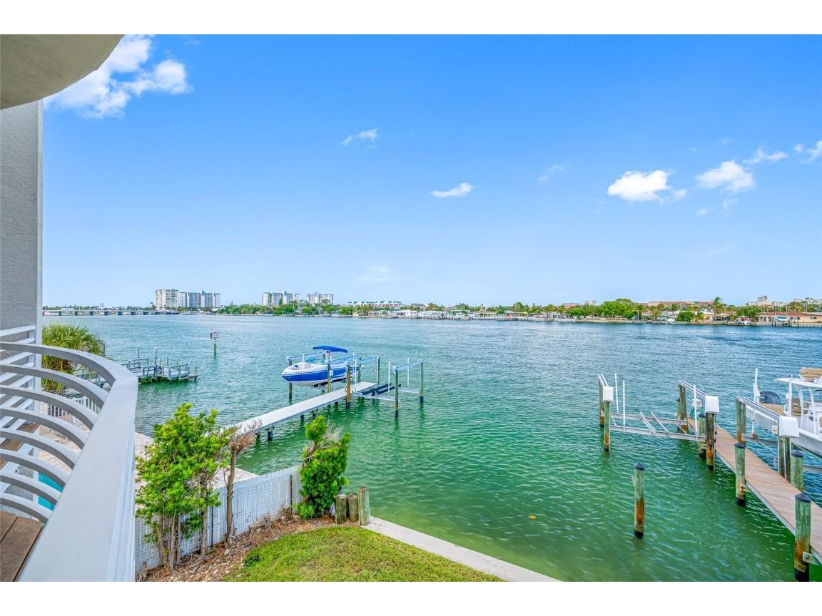 8575 Sunset Court Treasure Island FL 33706 - BLIND PASS WATERWAY TB8435164 image18