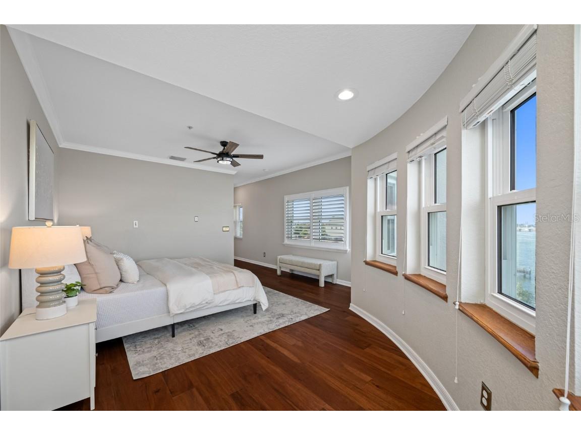 8575 Sunset Court Treasure Island FL 33706 - BLIND PASS WATERWAY TB8435164 image32