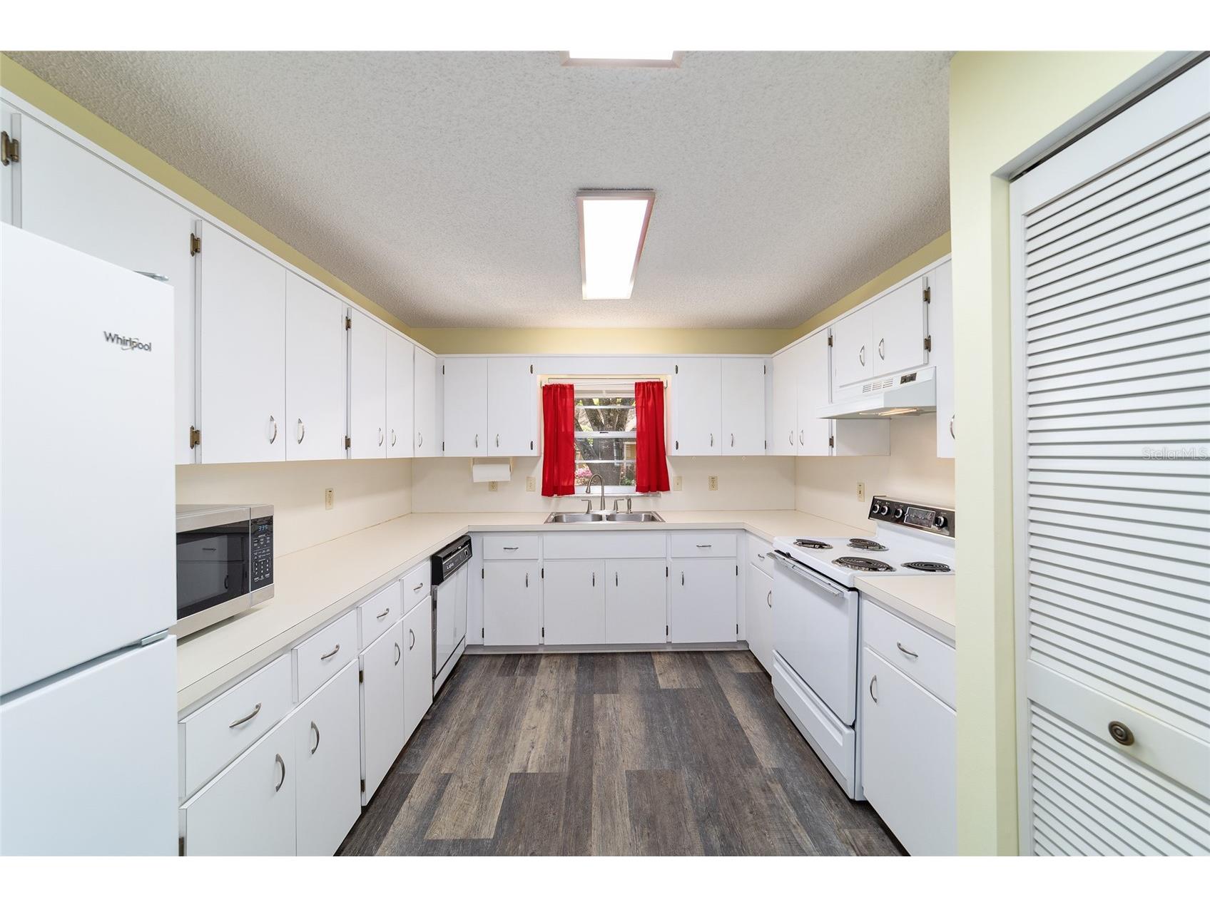 8575 SW 90th Lane #B Ocala FL 34481 OM720779 image27