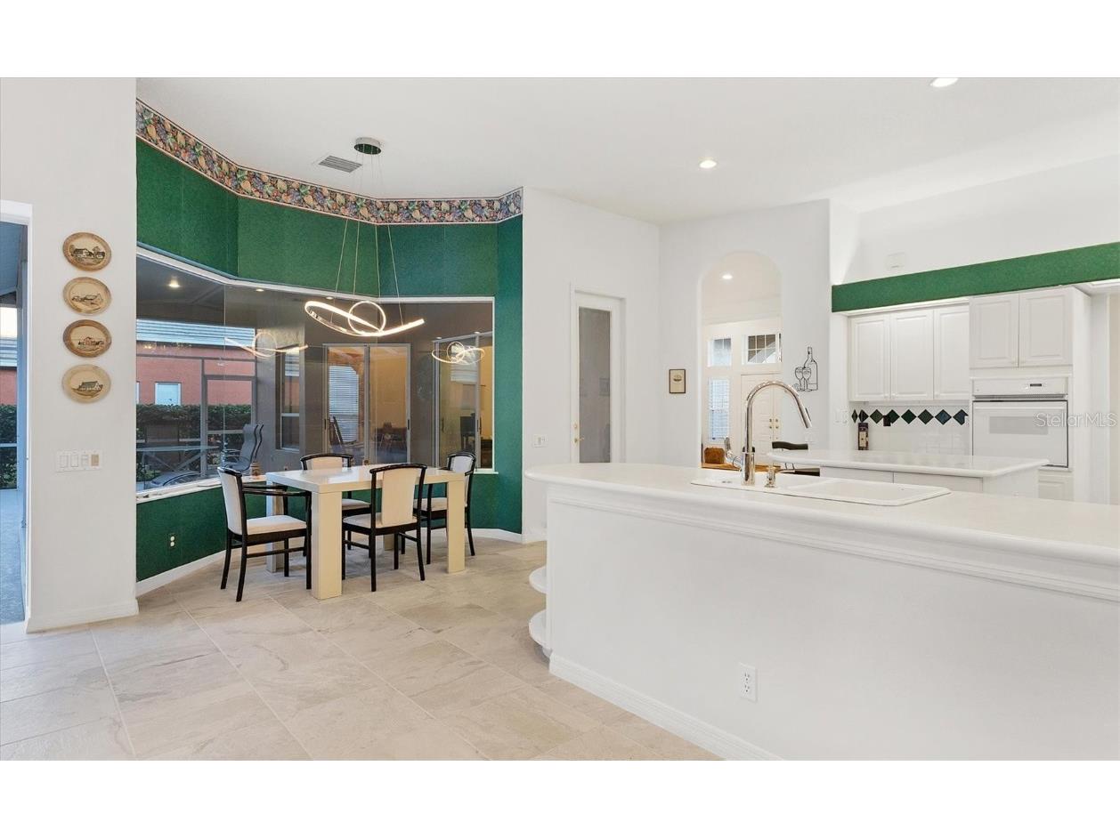 8576 Woodbriar Drive Sarasota FL 34238 A4674889 image13