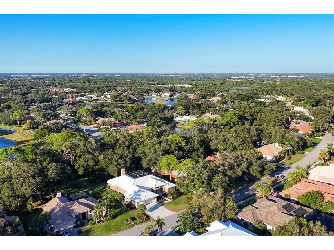 8576 Woodbriar Drive Sarasota FL 34238 A4674889 image38