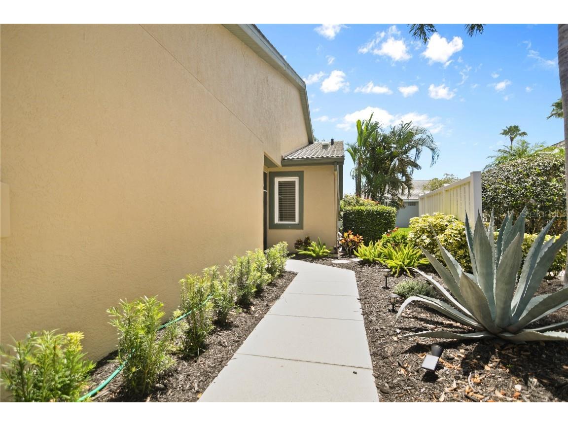 8579 54th Avenue Circle E Bradenton FL 34211 A4672014 image3