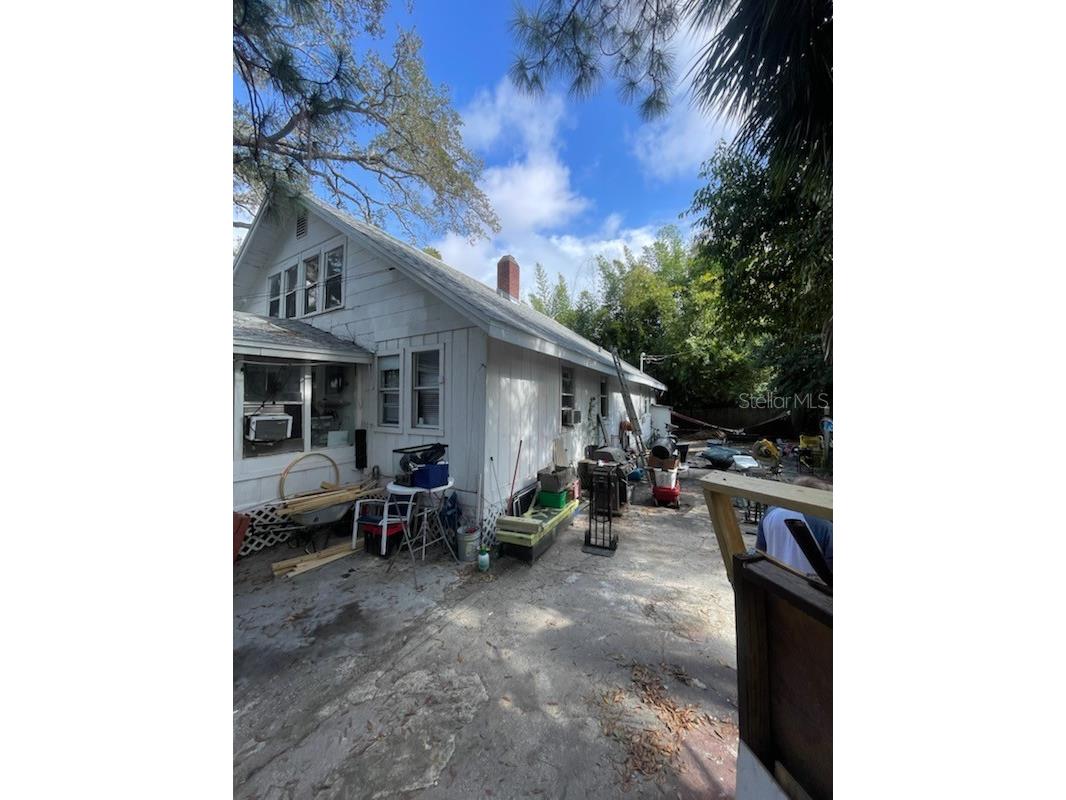 858 35th Avenue S Saint Petersburg FL 33705 A4678093 image10