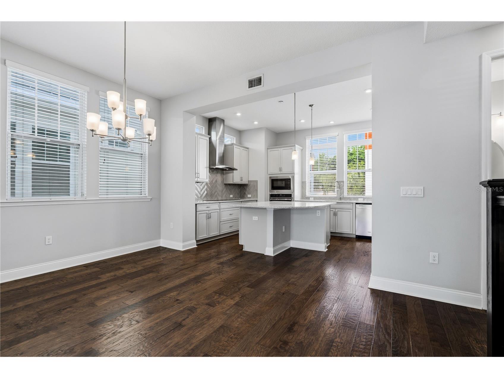 858 N Thornton Avenue Orlando FL 32803 O6410791 image8