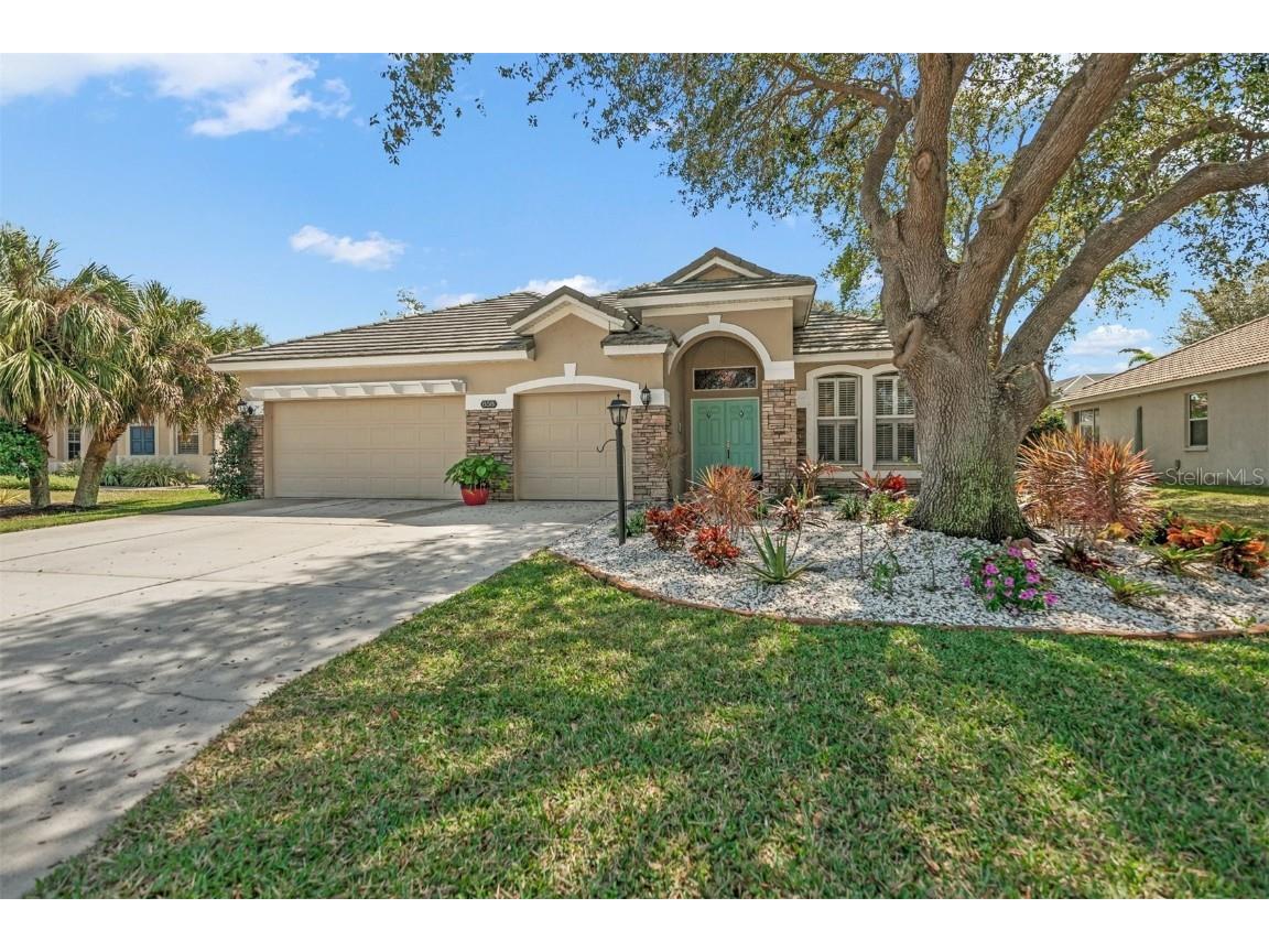 858 Oak Briar Lane Osprey FL 34229 A4562600 image1
