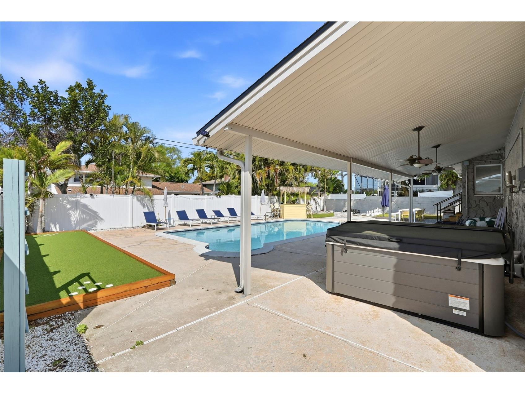 8580 139th Lane Seminole FL 33776 TB8487807 image32