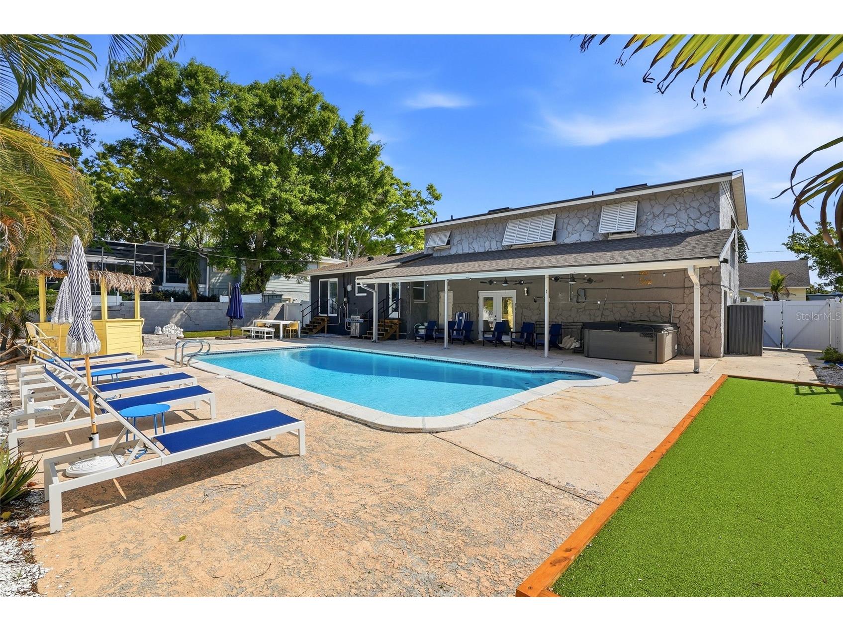 8580 139th Lane Seminole FL 33776 TB8487807 image33