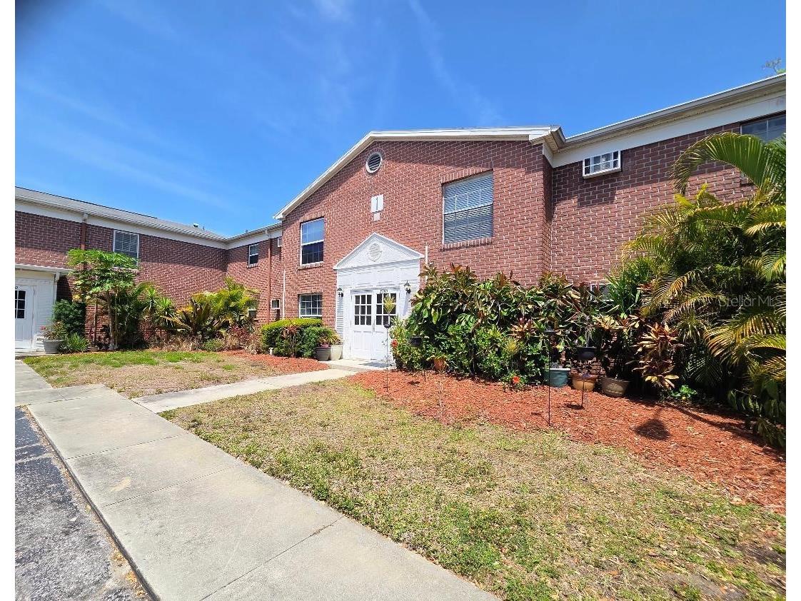 8580 9th Way N #A Saint Petersburg FL 33702 TB8500189 image1