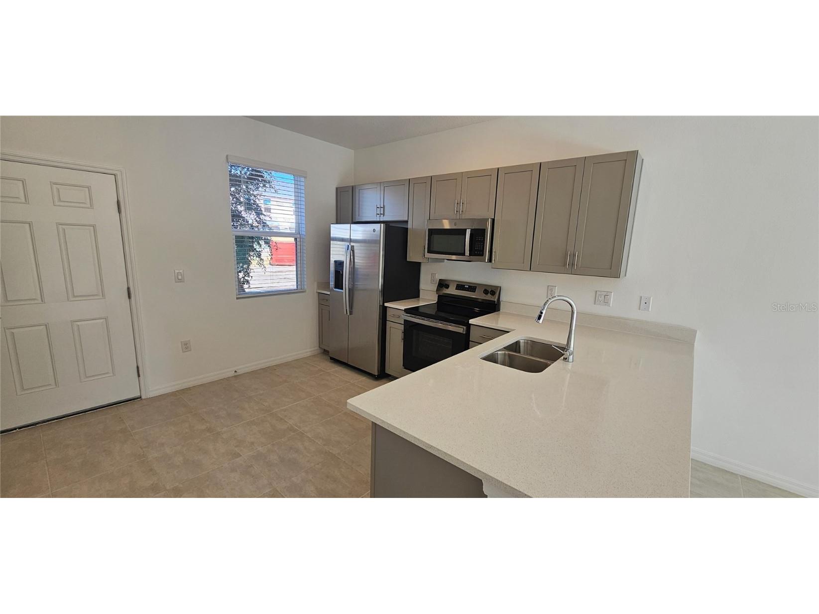 8581 Daybreak Street Sarasota FL 34241 R4909932 image3