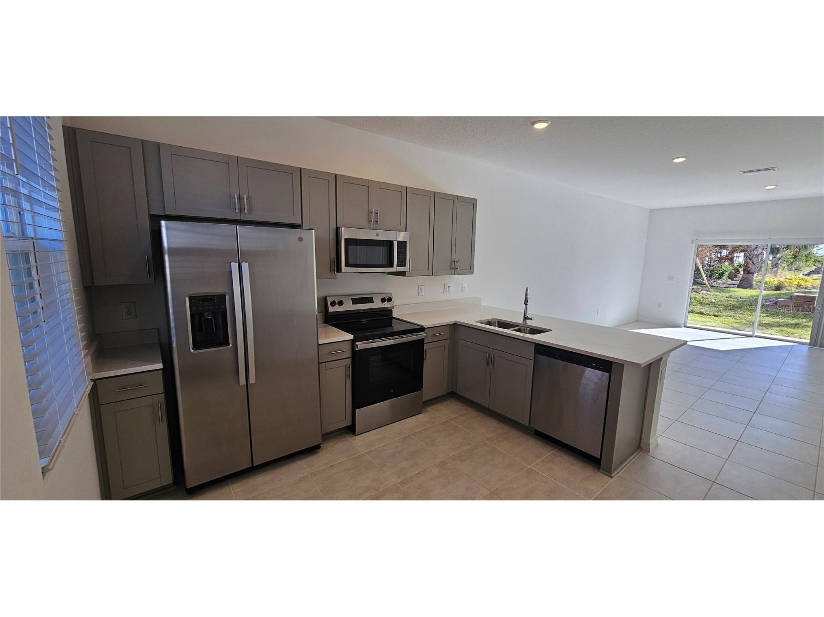 8581 Daybreak Street Sarasota FL 34241 R4909932 image4