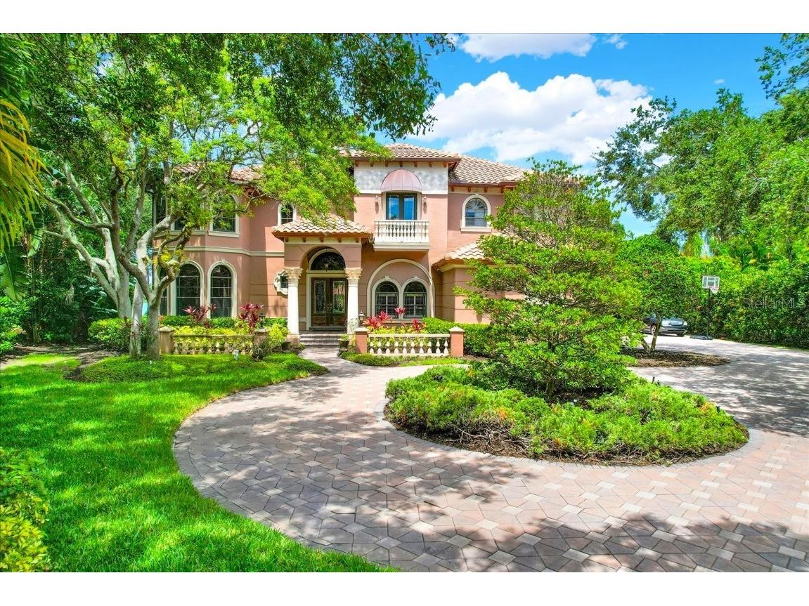 8582 Laurel Drive N Pinellas Park FL 33782 U8248453 image1