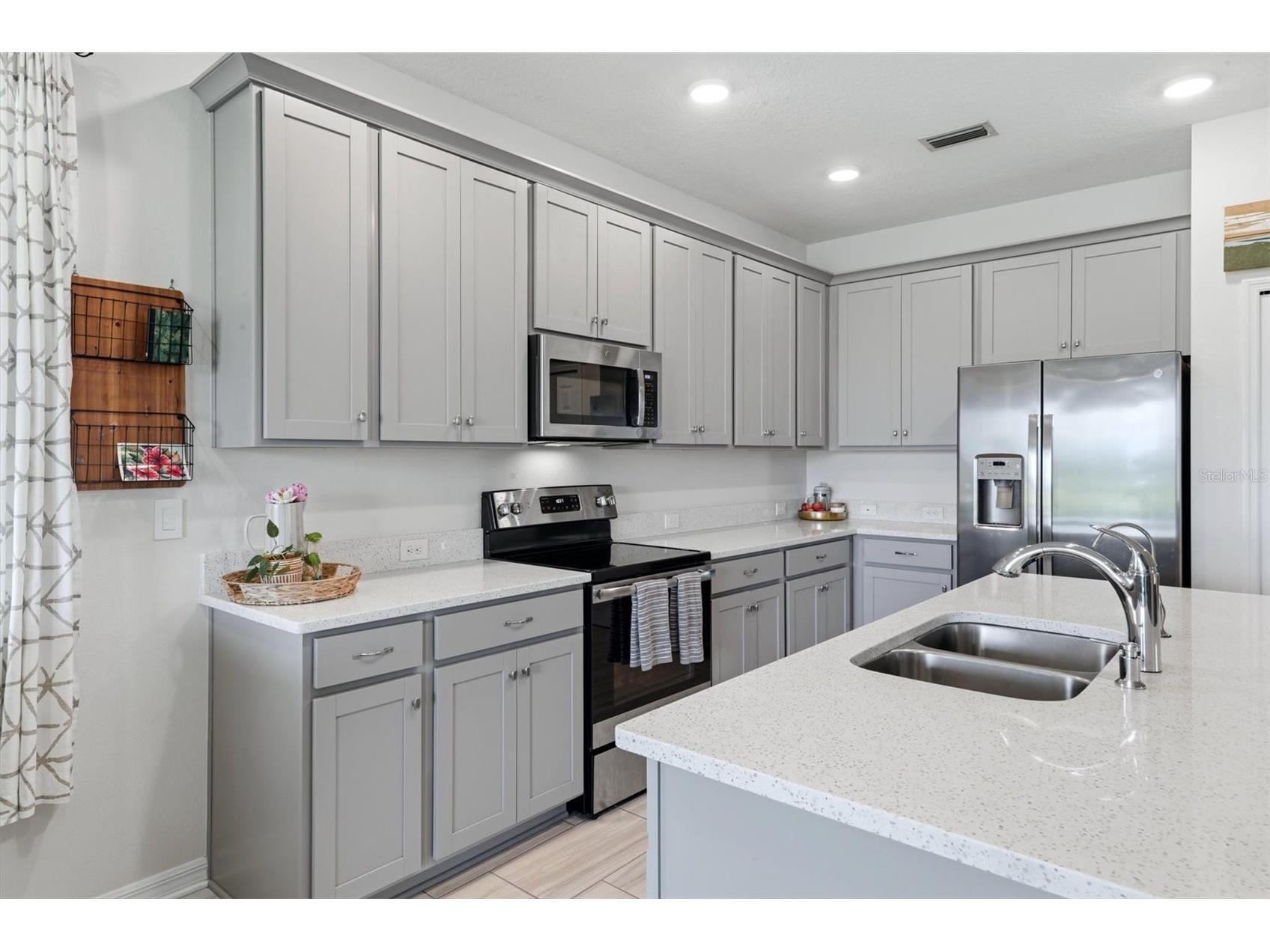 8583 Starlight Loop Parrish FL 34219 A4696978 image10