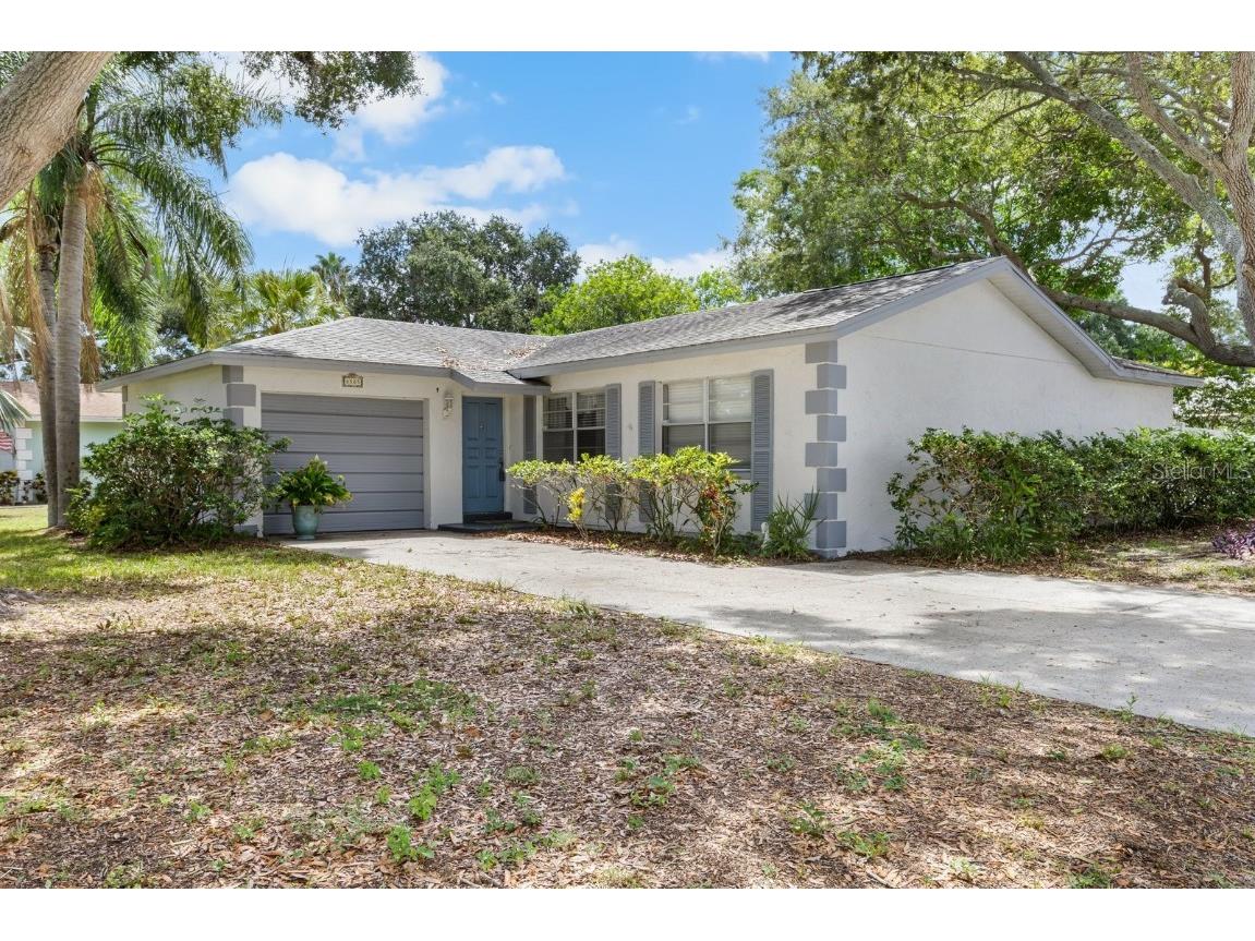 8585 Denise Drive E Largo FL 33777 U8211286 image1