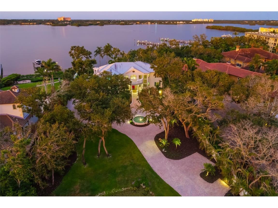 8585 Midnight Pass Road Sarasota FL 34242 - LITTLE SARASOTA BAY A4660258 image1