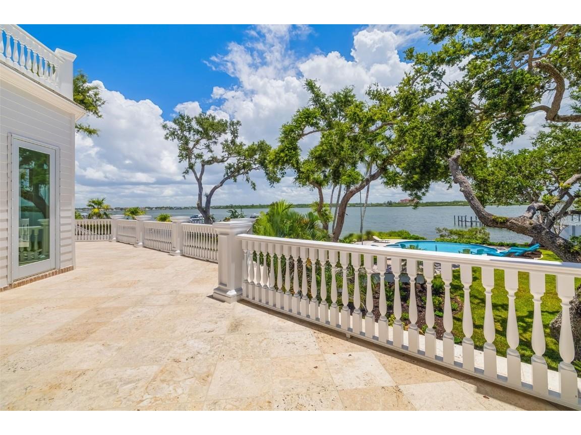 8585 Midnight Pass Road Sarasota FL 34242 - LITTLE SARASOTA BAY A4660258 image11