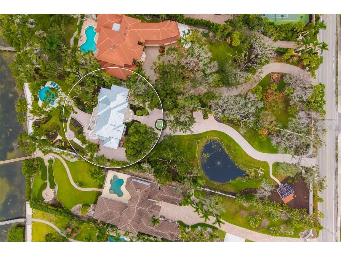 8585 Midnight Pass Road Sarasota FL 34242 - LITTLE SARASOTA BAY A4660258 image3