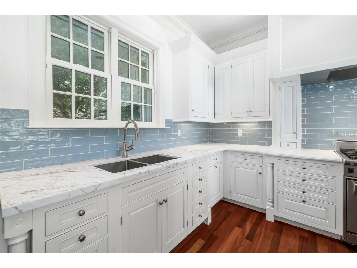 8585 Midnight Pass Road Sarasota FL 34242 - LITTLE SARASOTA BAY A4660258 image38