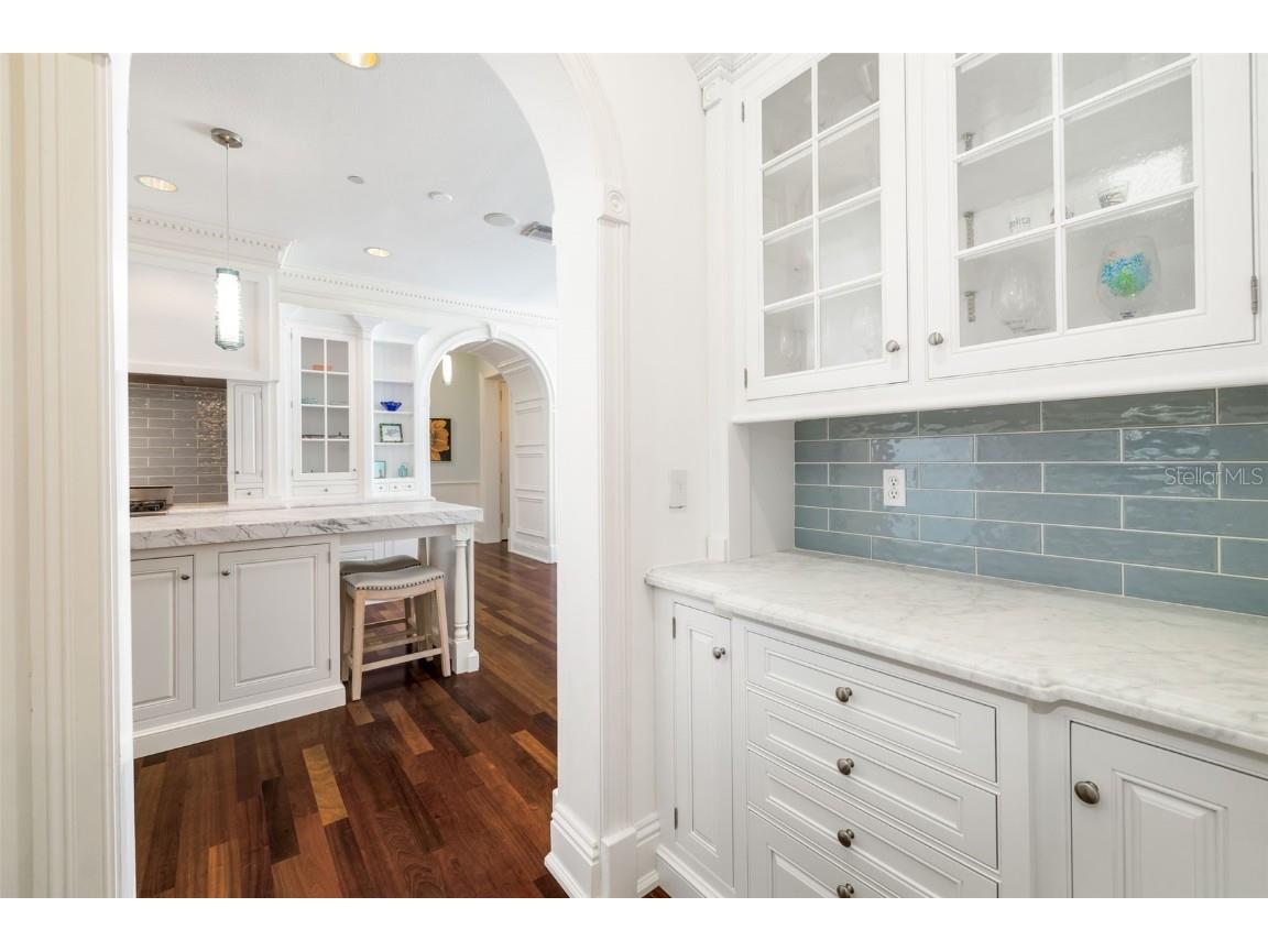 8585 Midnight Pass Road Sarasota FL 34242 - LITTLE SARASOTA BAY A4660258 image41