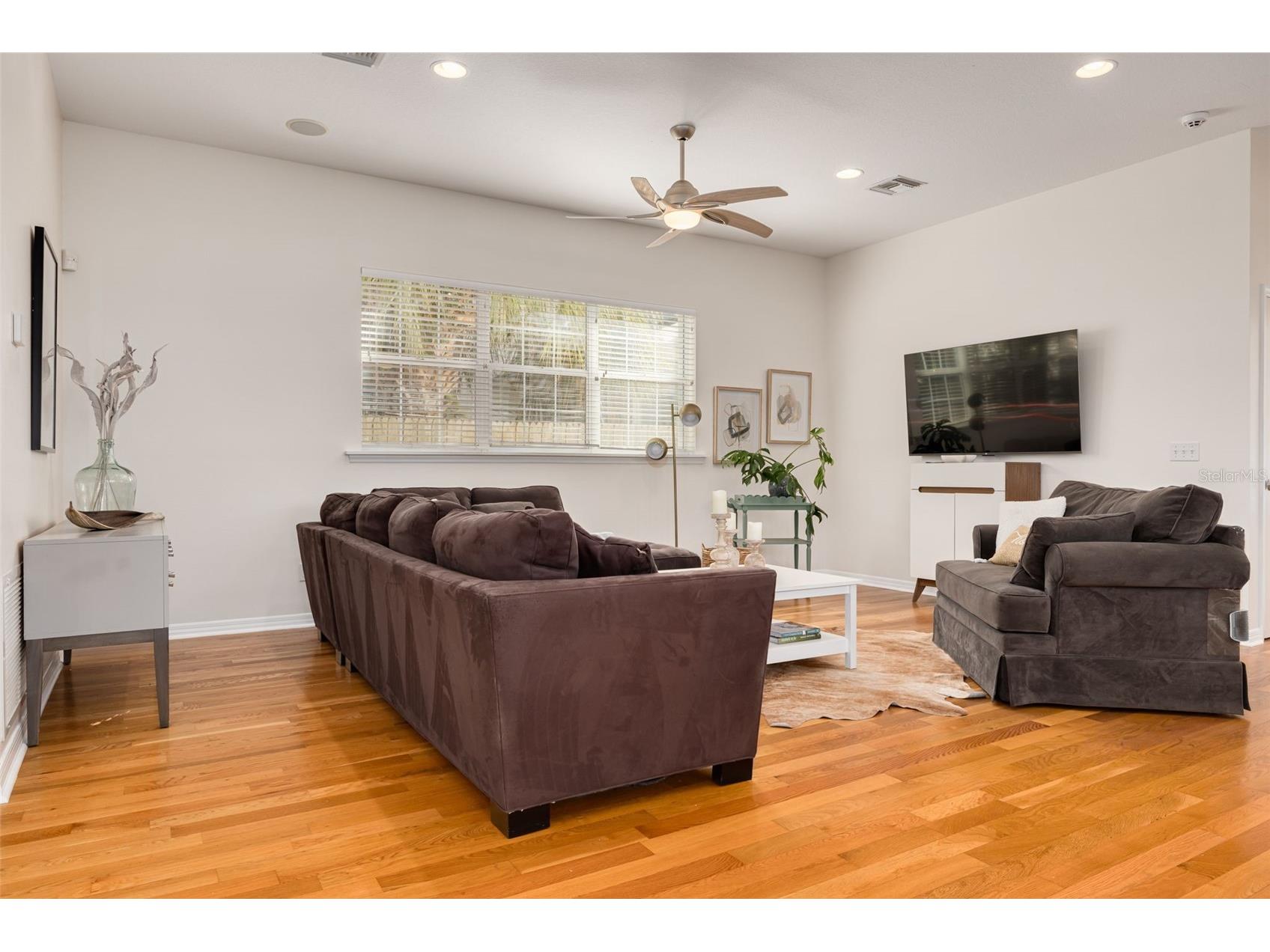 859 23rd Avenue N Saint Petersburg FL 33704 TB8440330 image7