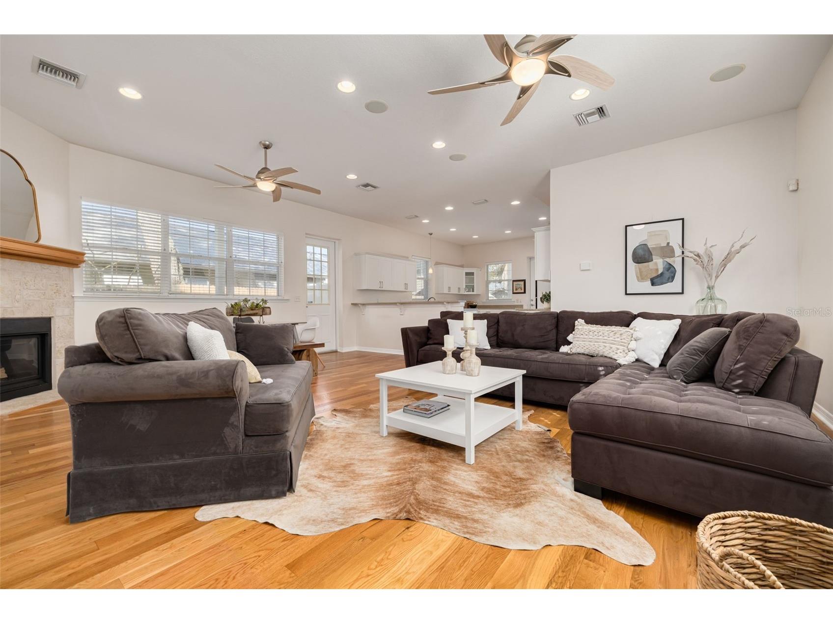 859 23rd Avenue N Saint Petersburg FL 33704 TB8440330 image9