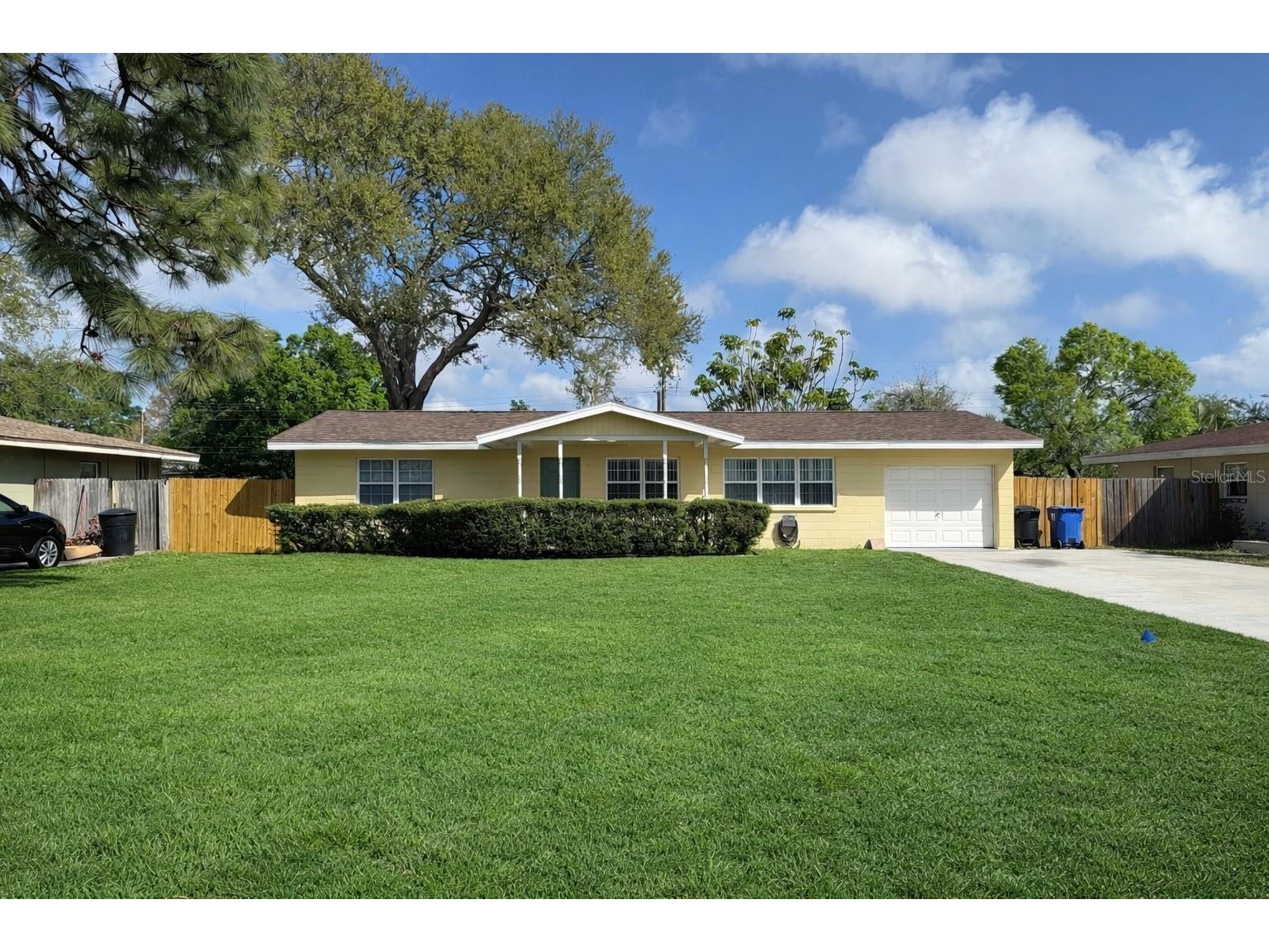 859 72nd Avenue N Saint Petersburg FL 33702 TB8486246 image1