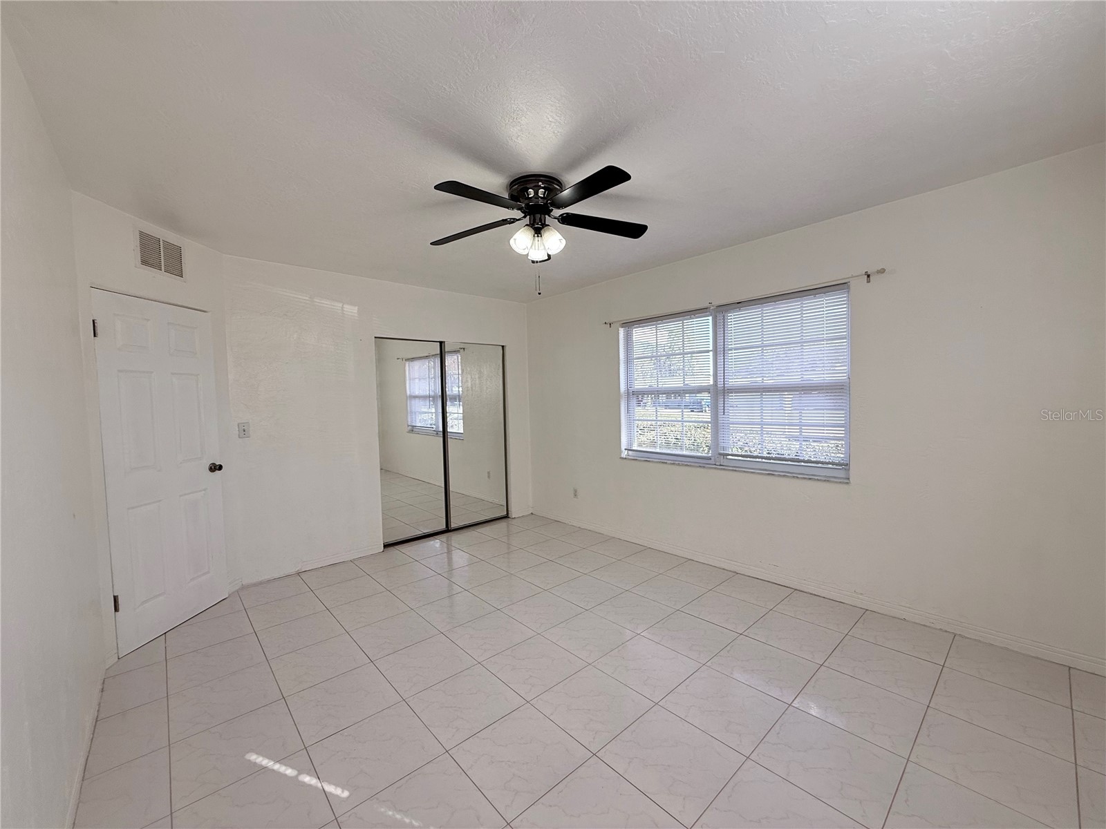 859 72nd Avenue N Saint Petersburg FL 33702 TB8486246 image14