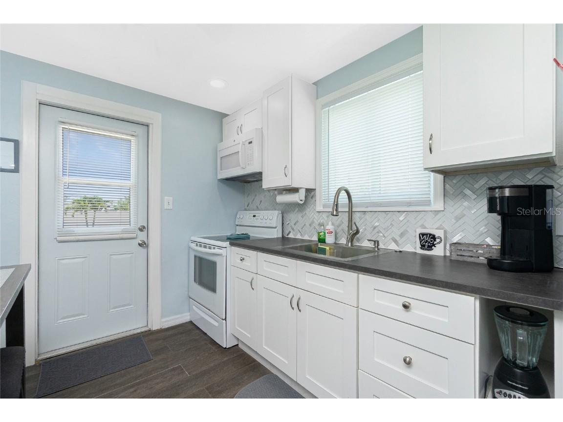 859 E 2nd Street Englewood FL 34223 D6144483 image10