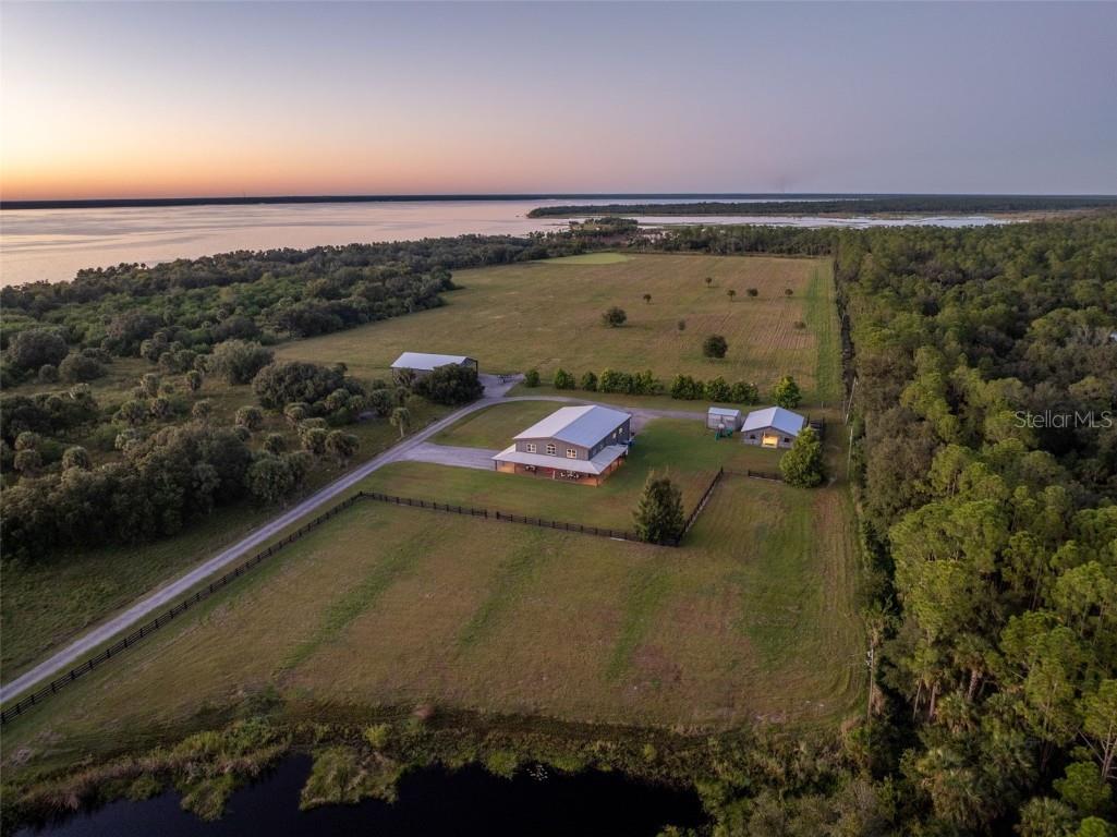 859 Morgan Alderman Road Mims FL 32754 - LAKE HARNEY / ST. JOHN'S RIVER O6354888 image1