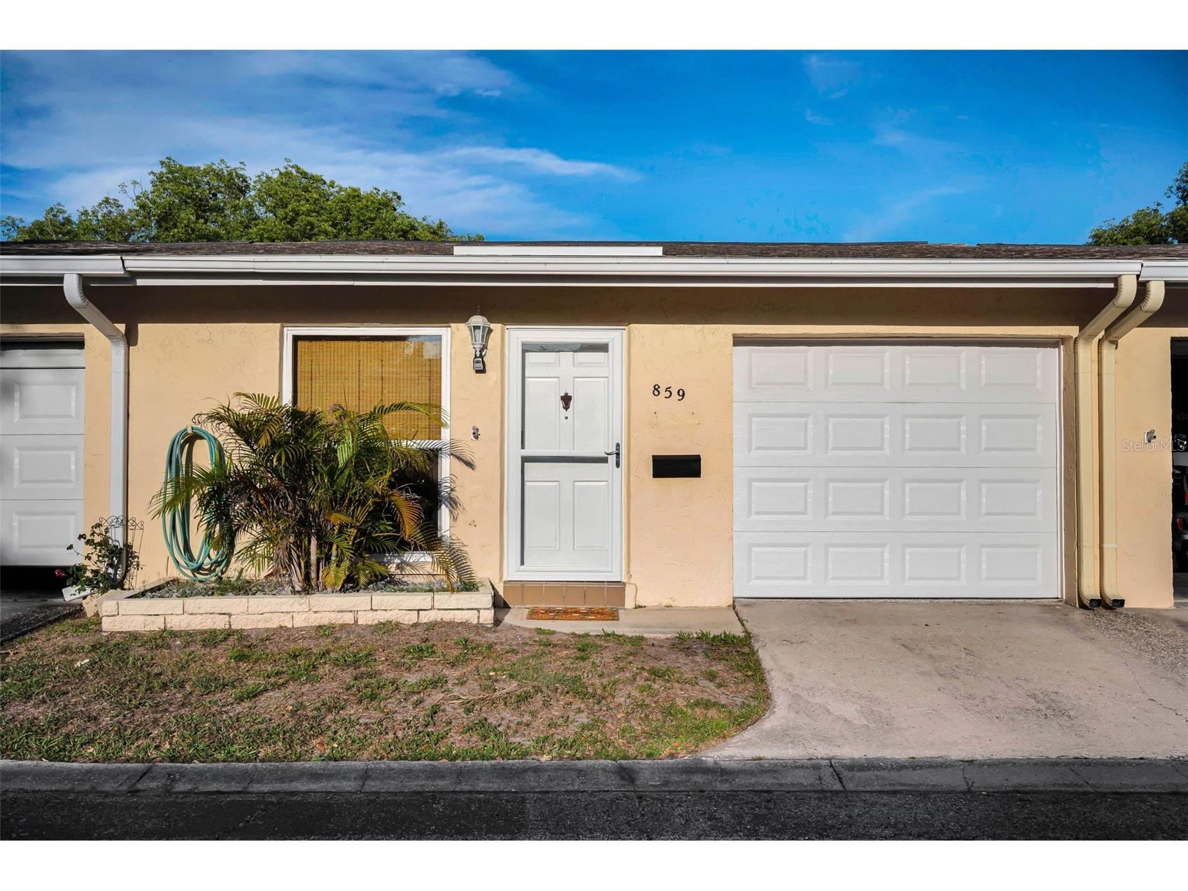 859 Oxford Court Dunedin FL 34698 TB8501250 image1