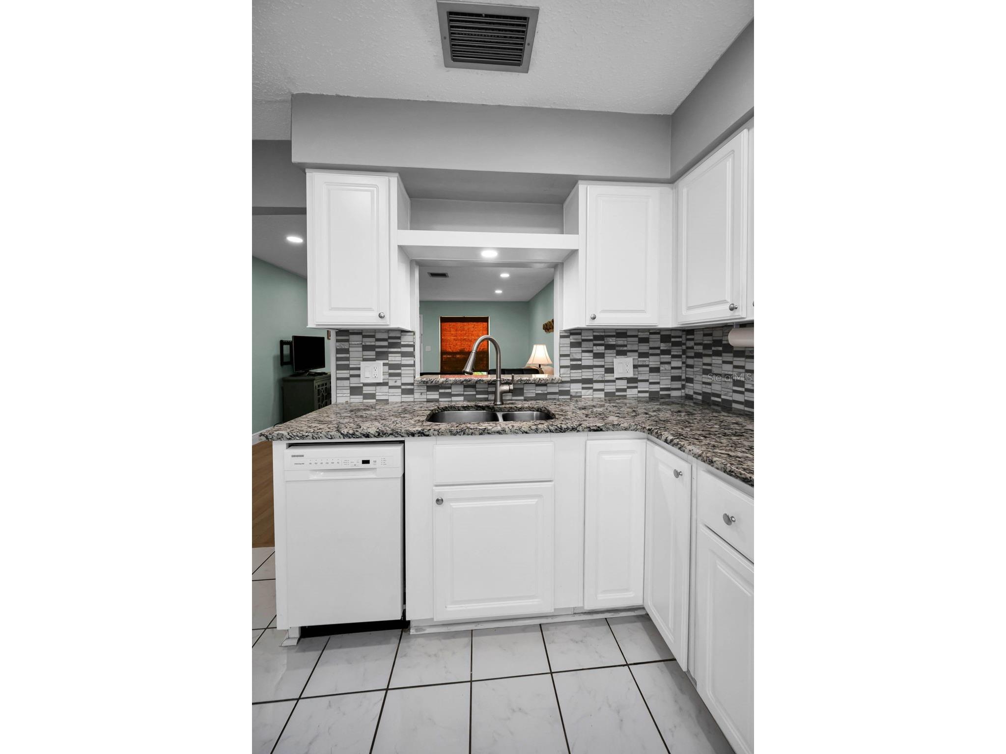 859 Oxford Court Dunedin FL 34698 TB8501250 image14