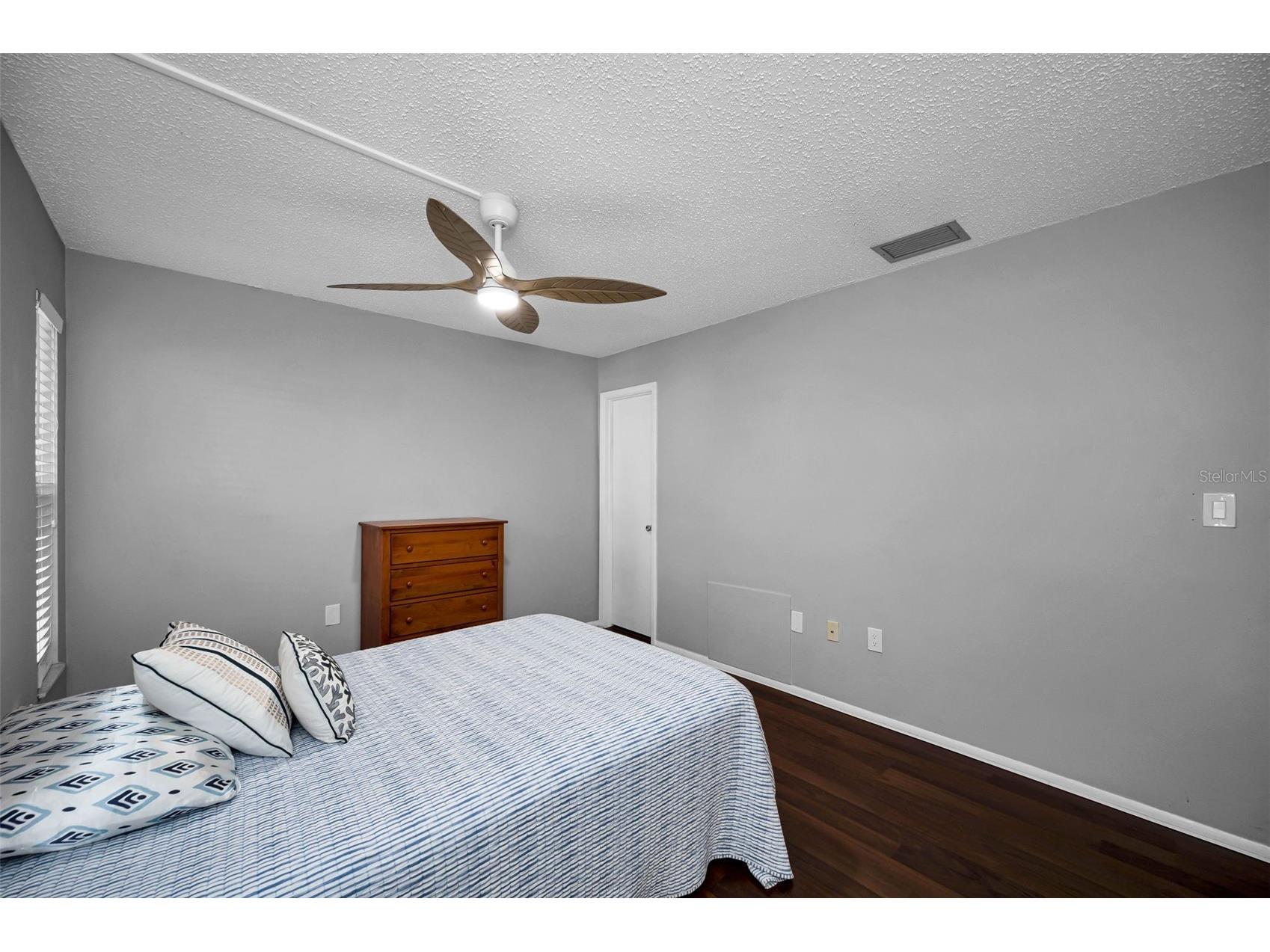 859 Oxford Court Dunedin FL 34698 TB8501250 image19