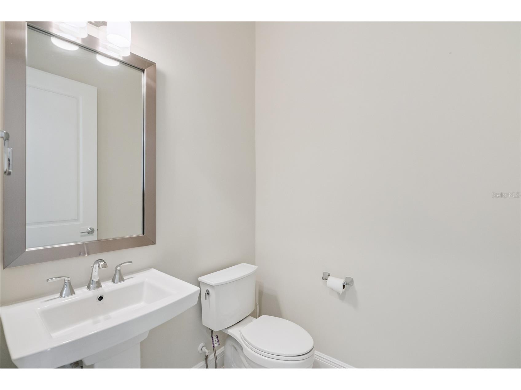 8591 Adalina Place Orlando FL 32827 O6393523 image42