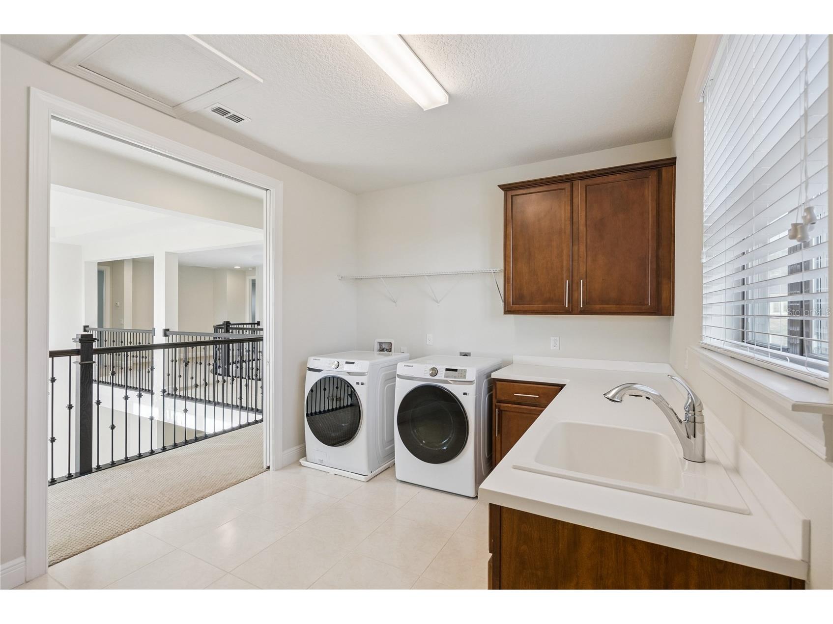 8591 Adalina Place Orlando FL 32827 O6393523 image43