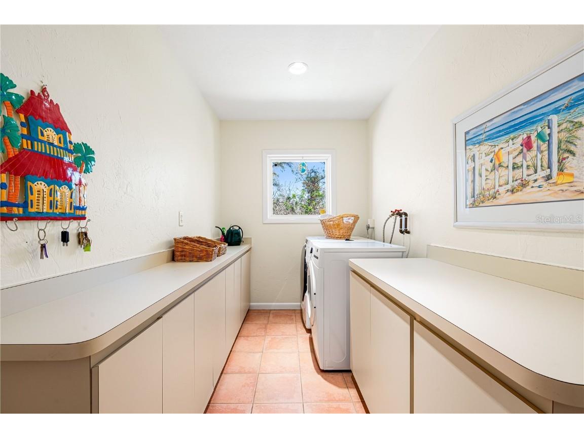 8592 Hidden Lagoon Road Sarasota FL 34242 - GULF OF MEXICO A4648285 image58