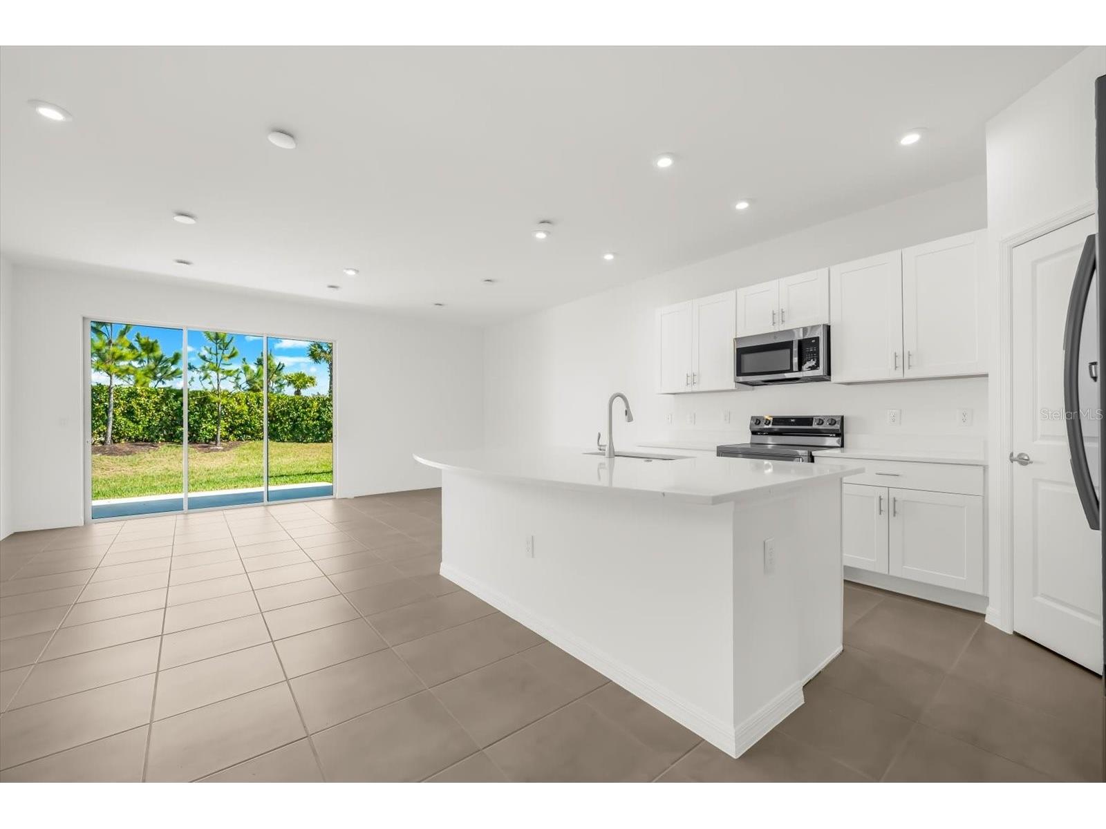 8592 Lunar Skye Street Sarasota FL 34241 A4684224 image10